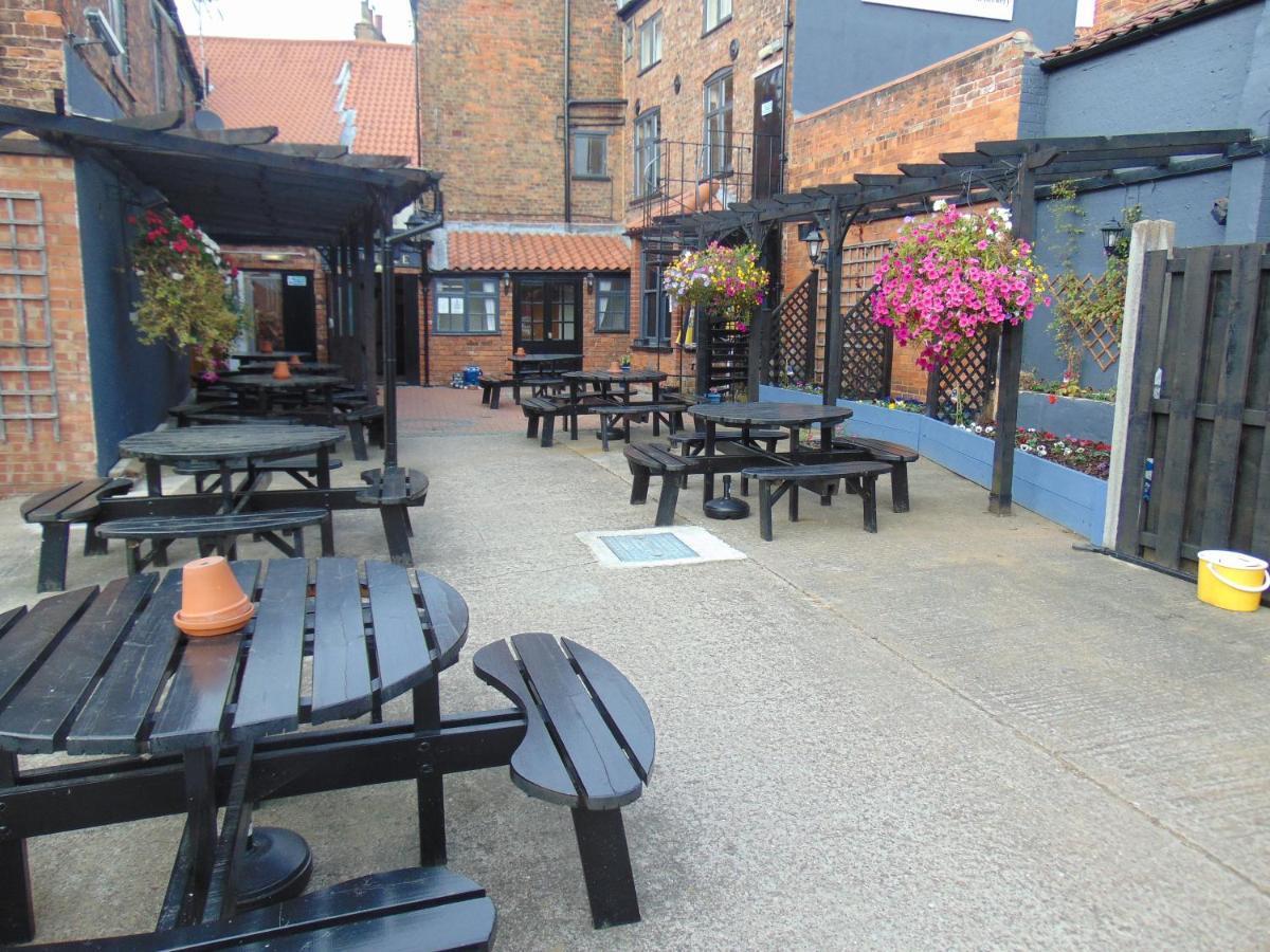 The Lord Nelson 3* Brigg
